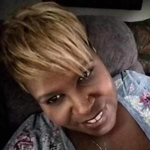 Meet your Posher, Tia